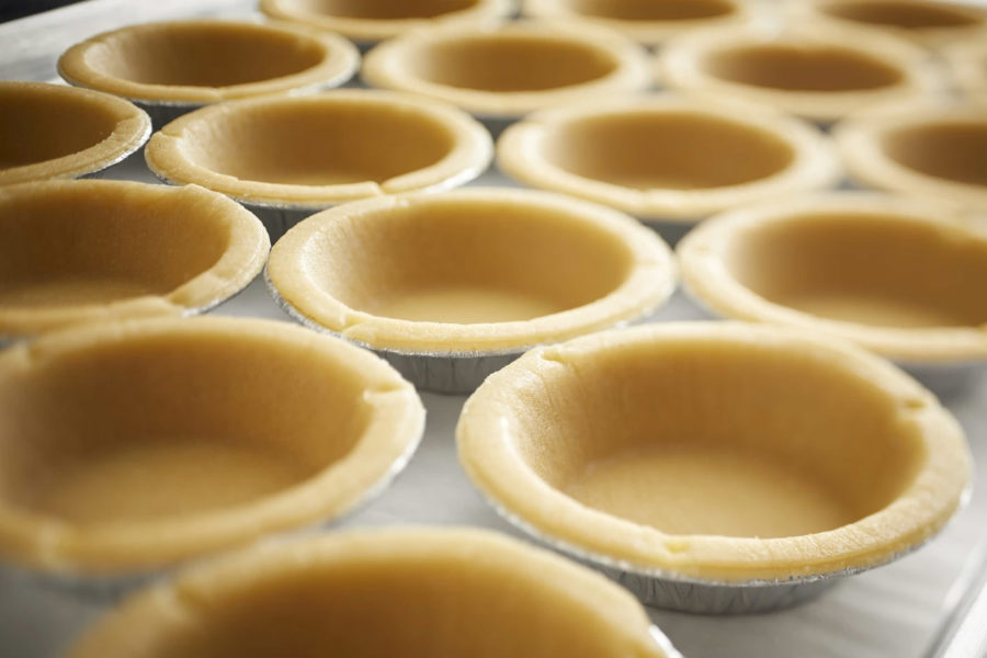 pie crust in tiny pans