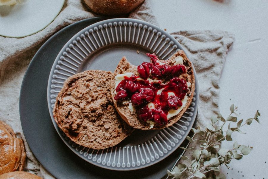 bread on plate with toppings