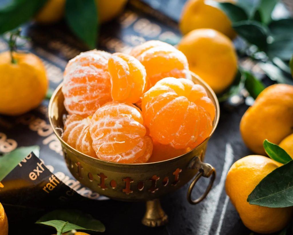 Fresh citrus fruit, an example of a naturally kosher product category